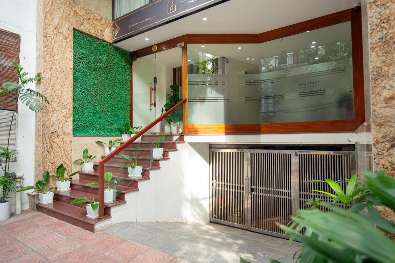 Sumitomo10 Apartment - Lane 12 Dao Tan Street 河内 外观 照片